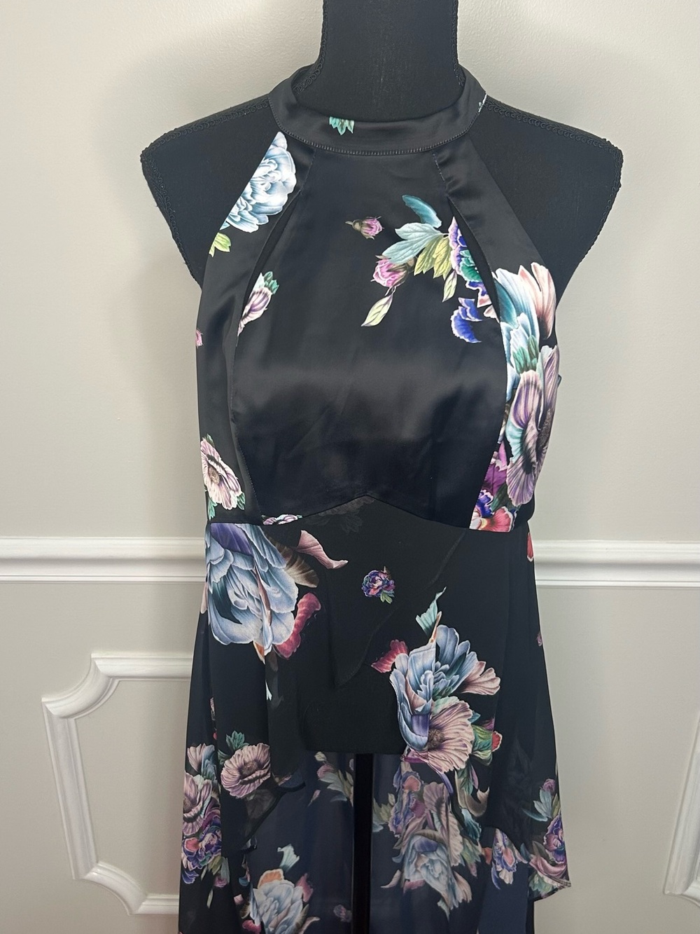 bebe Black Floral Halter High-Low Top